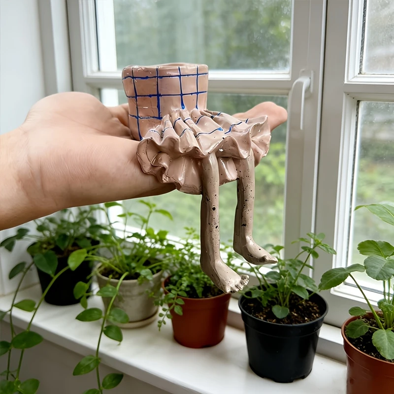 Whimsical Resin Leggy Planter  - Plant Parental 리뷰 및 가격